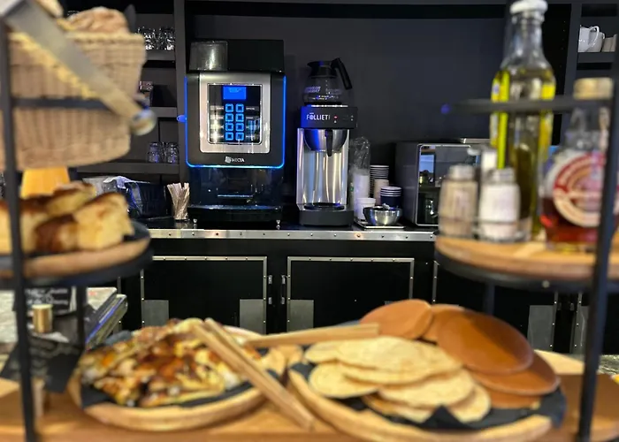 Eiffel Villa GaribaldiHotel Parijs